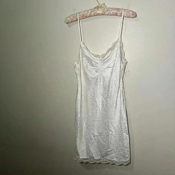 JONATHAN SIMKHAI NIGHT NIGHT Lace Trim Embellishment Nightgown/Slip S - Picture 7 of 11